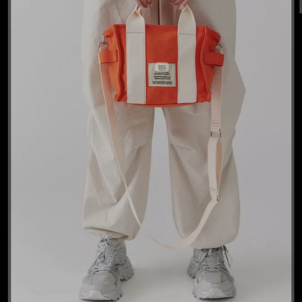Serena Medium Tote-Coral